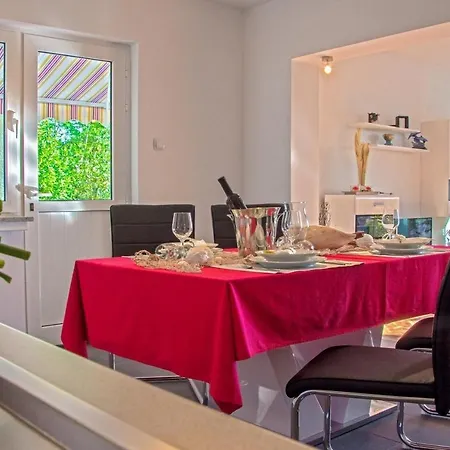 Tatil Evi Holiday In 27639